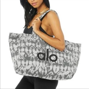 ALO Yoga tote shopper bag